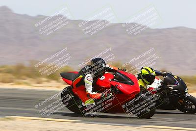 media/Apr-10-2022-SoCal Trackdays (Sun) [[f104b12566]]/Turn 3 Inside (1150am)/